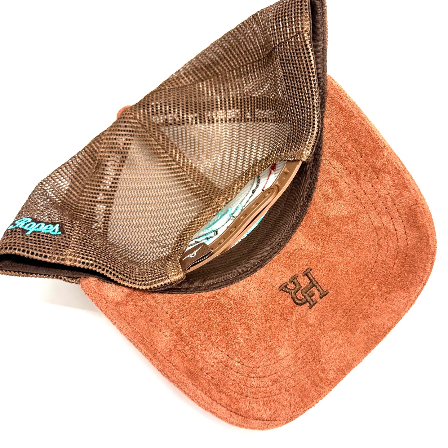 Toro Azteca Trucker