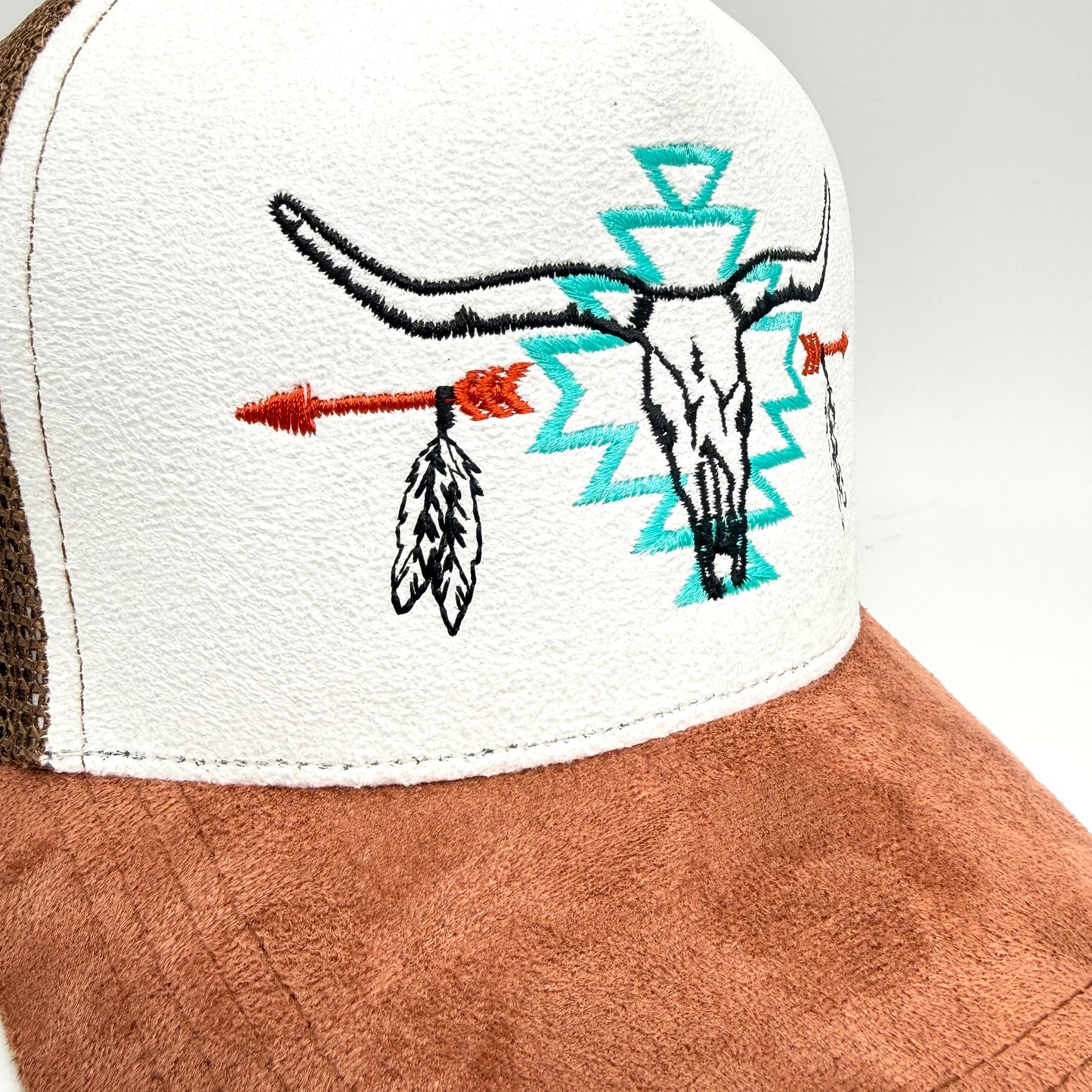Toro Azteca Trucker