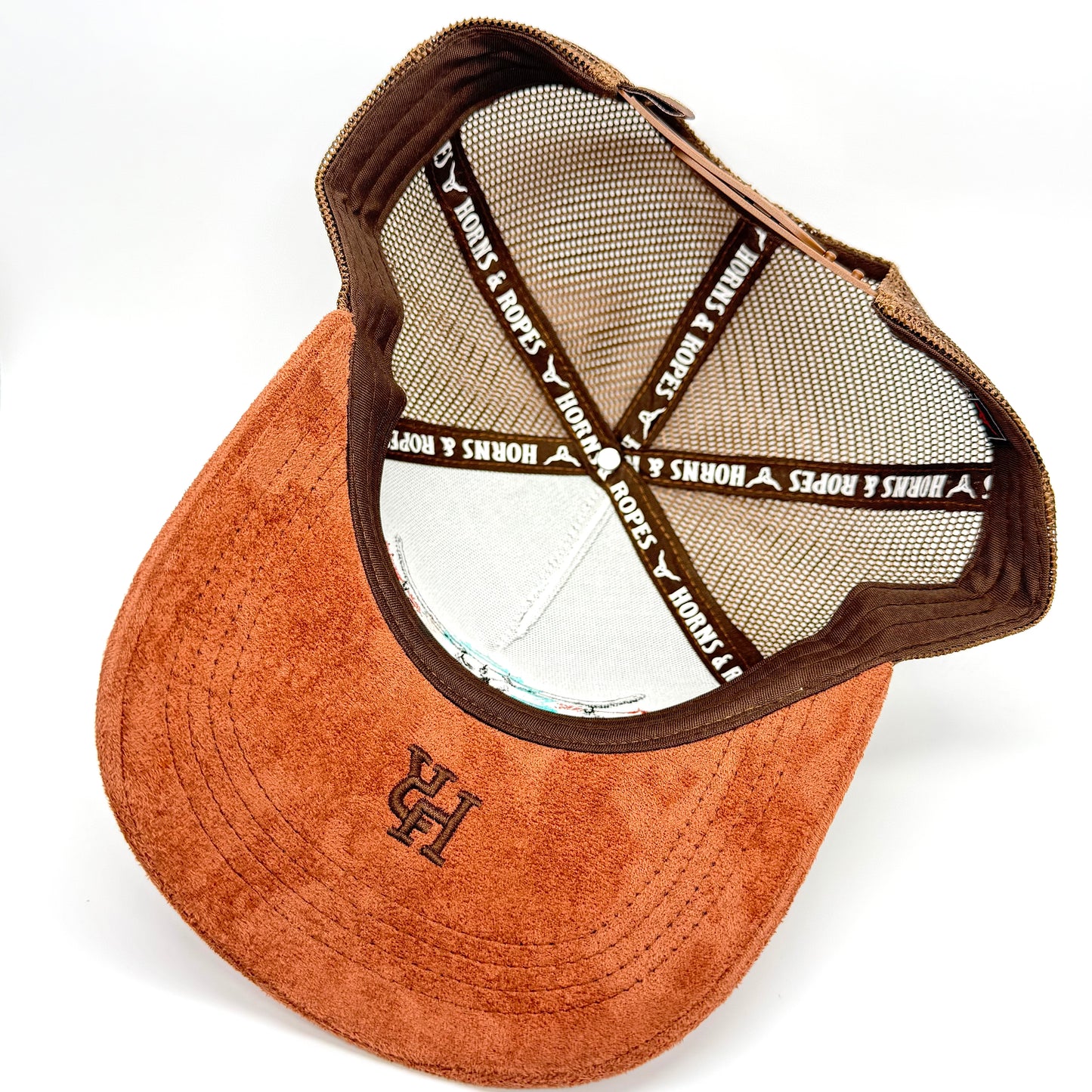 Toro Azteca Trucker